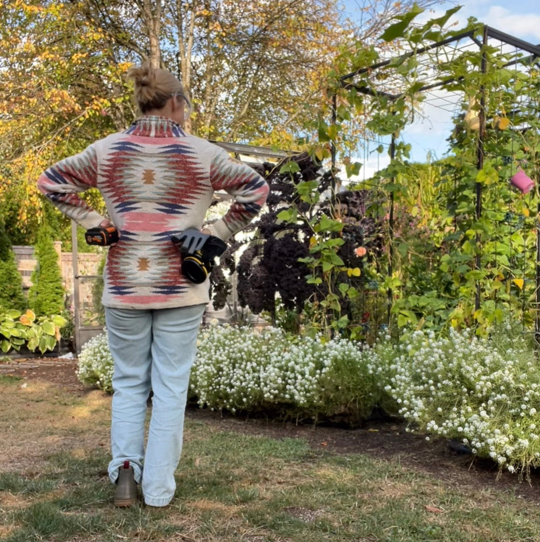 10 Things to Do in Your Garden Before Winter: My Fall Garden Checklist